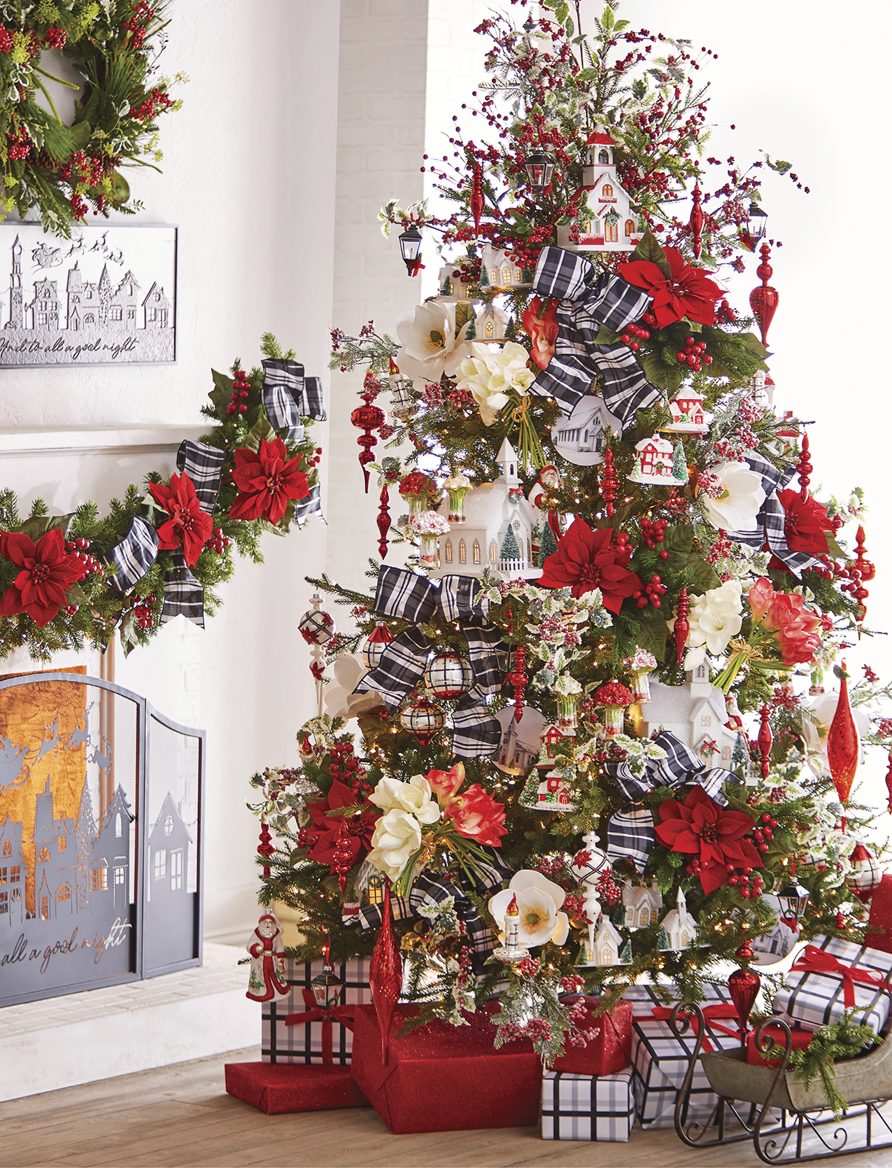 White Porcelain Reindeer Head Christmas Tree Decoration NEW Stunning 